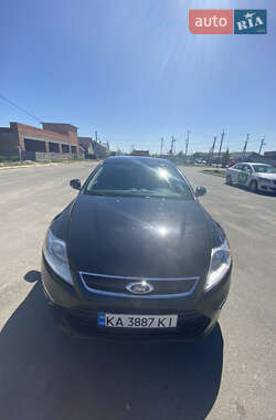 Седан Ford Mondeo 2012 в Буче