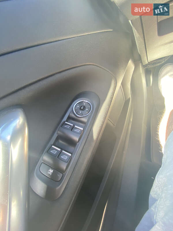 Седан Ford Mondeo 2012 в Буче