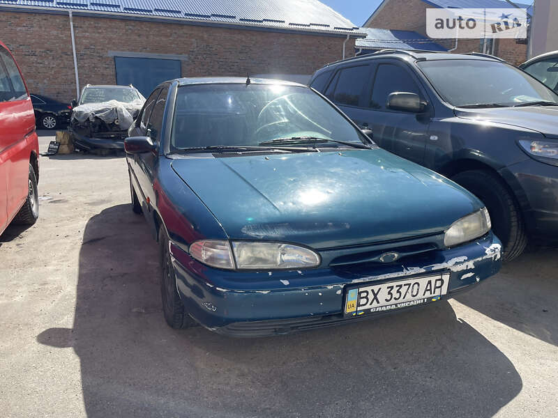 Лифтбек Ford Mondeo 1994 в Хмельницком