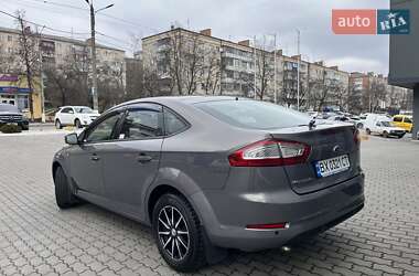 Лифтбек Ford Mondeo 2013 в 