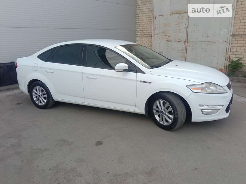 Седан Ford Mondeo 2012 в Николаеве