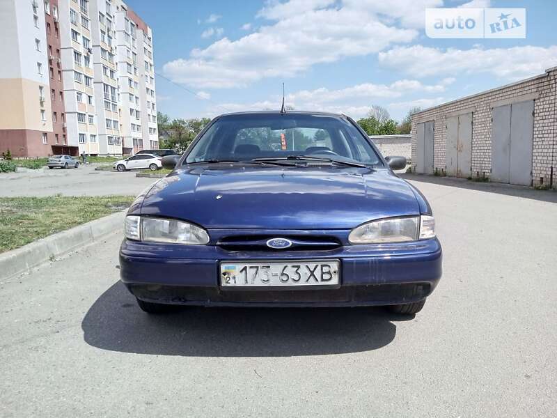 Седан Ford Mondeo 1993 в Харкові