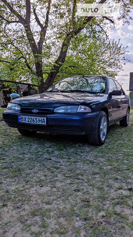 Седан Ford Mondeo 1995 в Хмельницком
