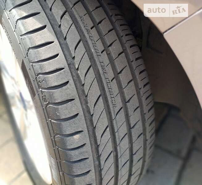 Седан Ford Mondeo 2012 в Хусте