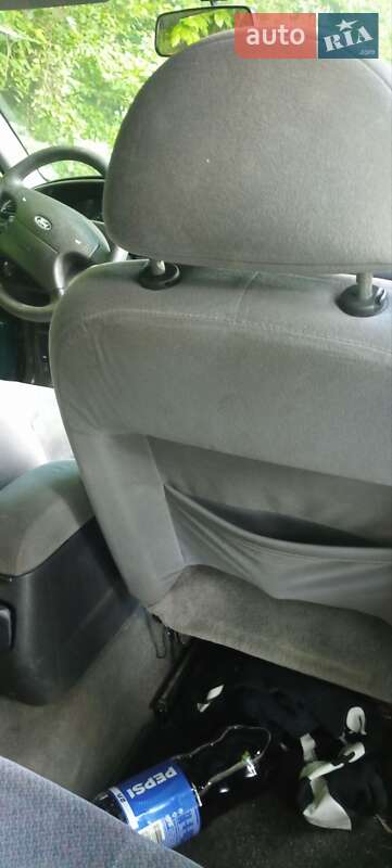 Седан Ford Mondeo 1996 в Жидачове
