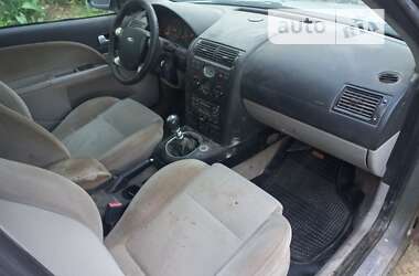 Универсал Ford Mondeo 2002 в Новоселице