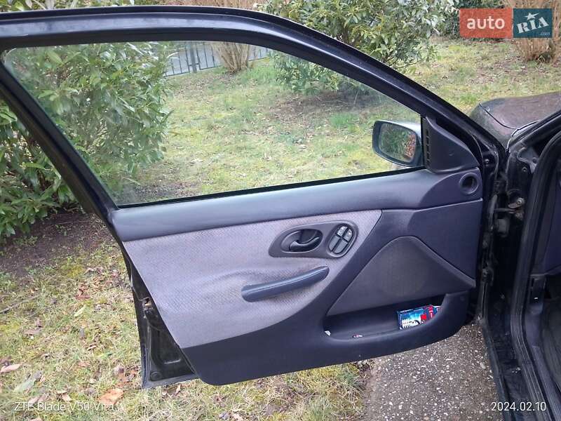 Ліфтбек Ford Mondeo 1998 в Харкові