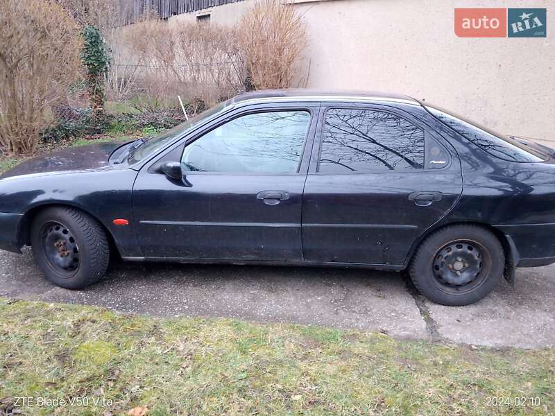 Ліфтбек Ford Mondeo 1998 в Харкові