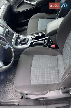 Седан Ford Mondeo 2013 в 
