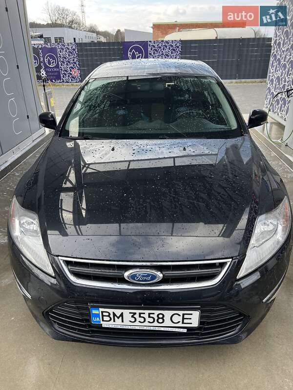 Седан Ford Mondeo 2013 в Сумах