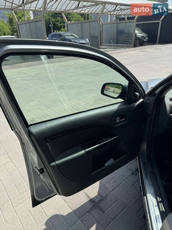 Седан Ford Mondeo 2005 в Днепре