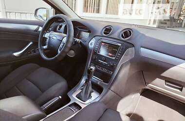 Універсал Ford Mondeo 2014 в Миколаєві