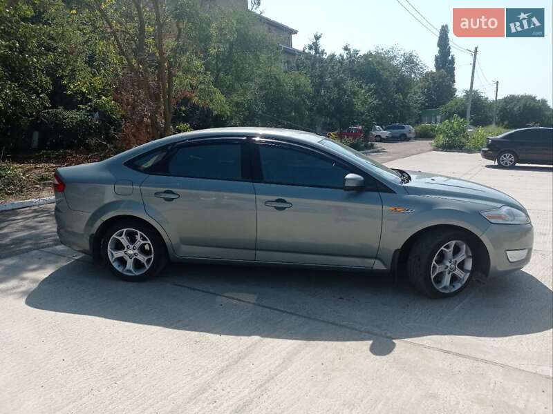 Седан Ford Mondeo 2007 в Овидиополе