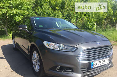 Седан Ford Mondeo 2017 в Дубні