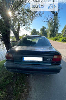 Седан Ford Mondeo 1994 в Брусилове