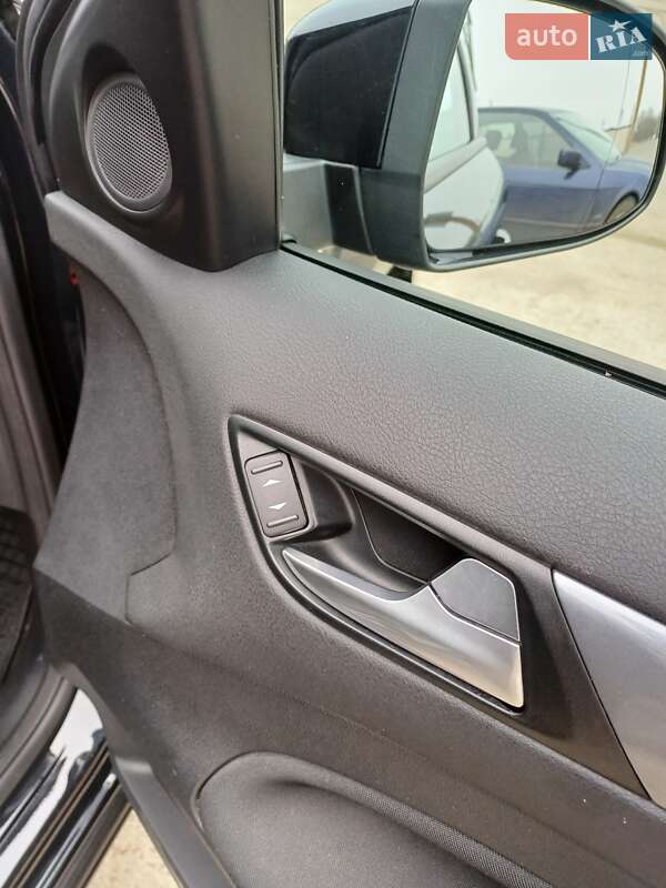 Універсал Ford Mondeo 2011 в Одесі фото 27 Універсал Ford Mondeo 2011 в Одесі