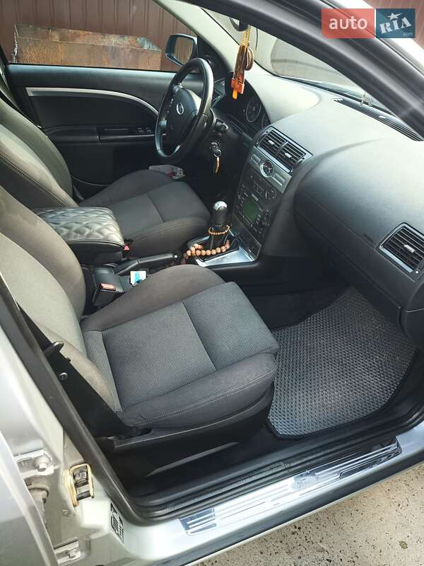 Універсал Ford Mondeo 2007 в Рівному фото 6 Універсал Ford Mondeo 2007 в Рівному