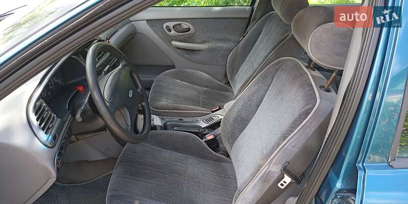 Седан Ford Mondeo 1993 в Теофиполе