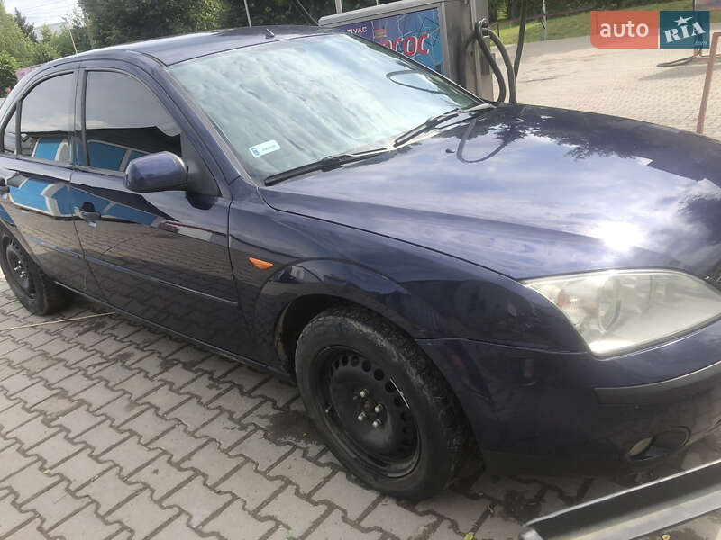 Лифтбек Ford Mondeo 2001 в Черновцах
