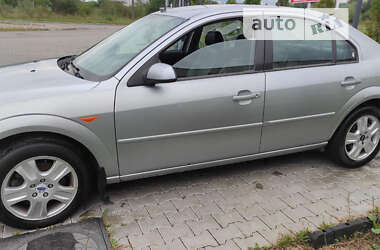 Седан Ford Mondeo 2002 в Верхнем Водяном