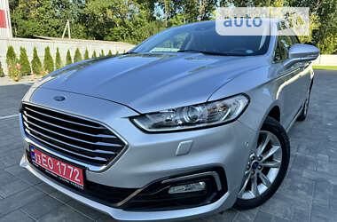 Лифтбек Ford Mondeo 2020 в Киеве