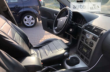 Седан Ford Mondeo 2001 в 