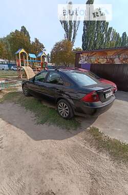 Седан Ford Mondeo 2004 в Киеве