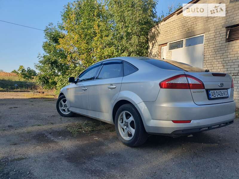 Лифтбек Ford Mondeo 2008 в Песчанке