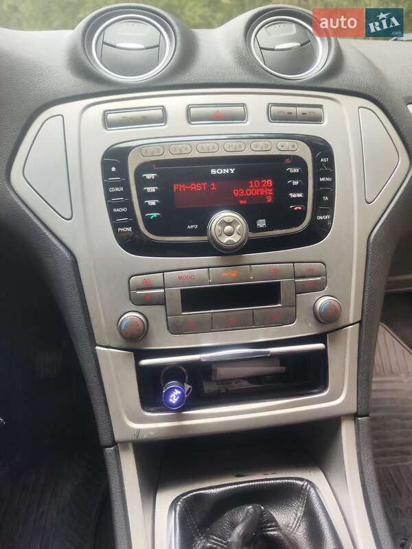 Універсал Ford Mondeo 2010 в Шепетівці