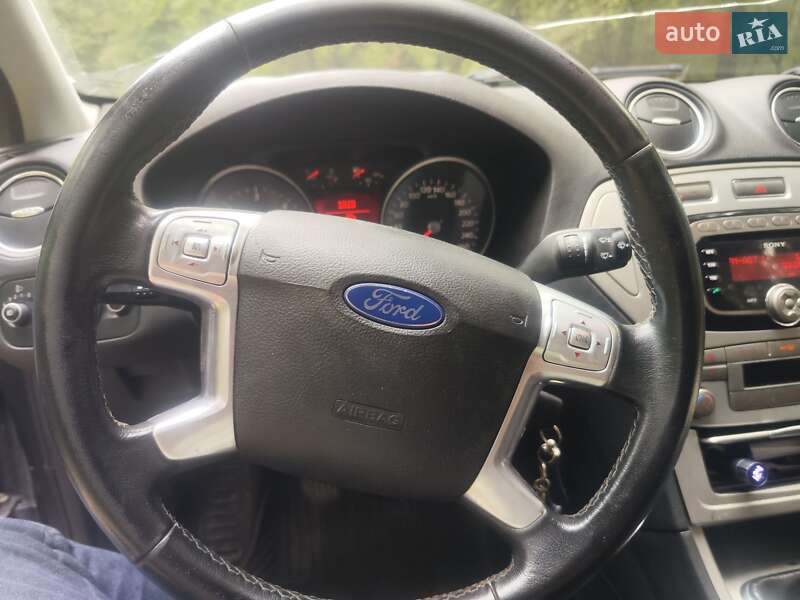 Універсал Ford Mondeo 2010 в Шепетівці