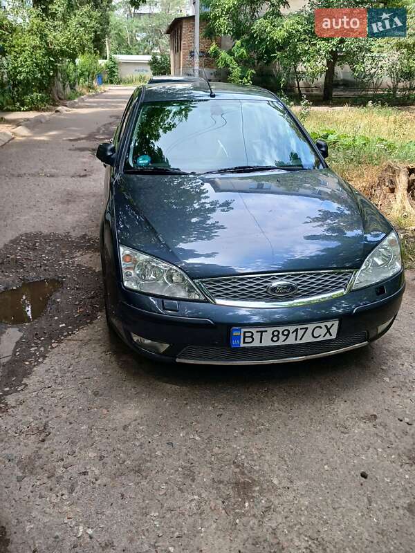 Лифтбек Ford Mondeo 2006 в Широком