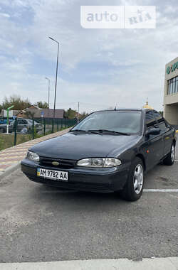 Лифтбек Ford Mondeo 1994 в Бердичеве