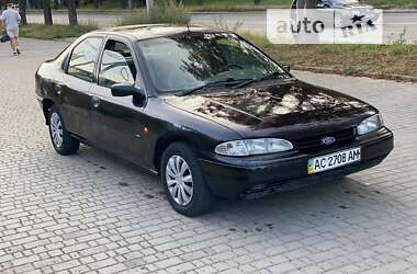 Лифтбек Ford Mondeo 1995 в Ровно