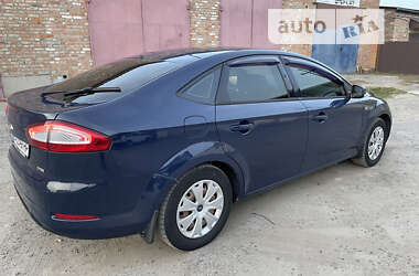 Седан Ford Mondeo 2010 в Ватутіному