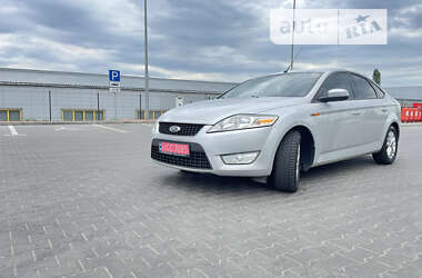 Ліфтбек Ford Mondeo 2010 в Луцьку