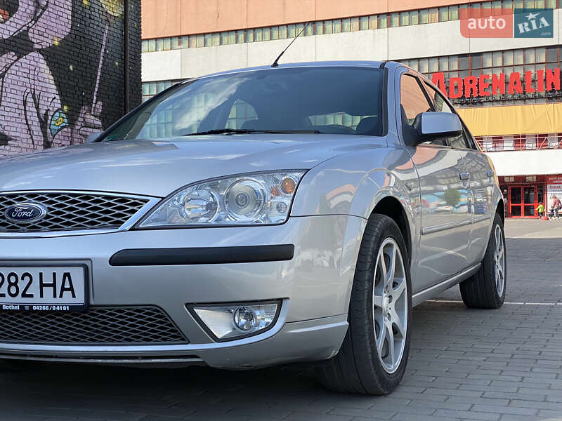 Ліфтбек Ford Mondeo 2001 в Луцьку