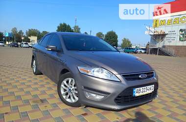 Седан Ford Mondeo 2011 в Гайсину