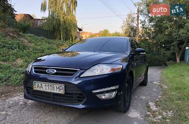 Лифтбек Ford Mondeo 2013 в 