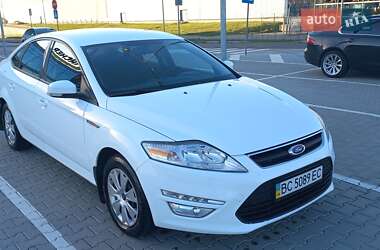 Лифтбек Ford Mondeo 2013 в 