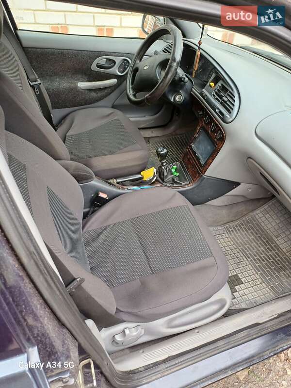 Седан Ford Mondeo 1993 в Житомире