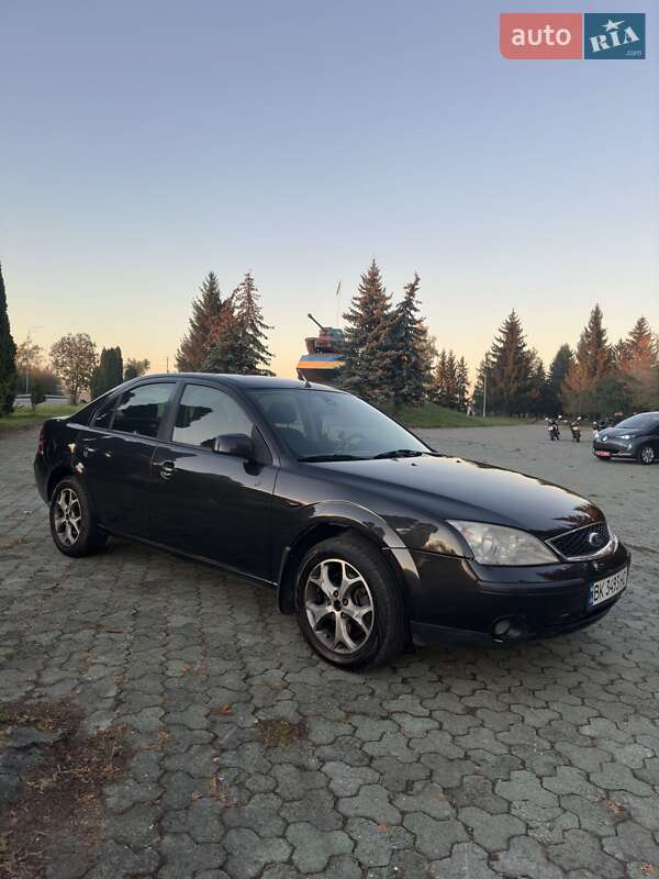 Седан Ford Mondeo 2005 в Дубні