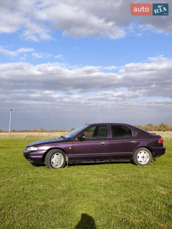 Седан Ford Mondeo 1995 в Надвірній фото 3 Седан Ford Mondeo 1995 в Надвірній
