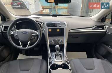 Седан Ford Mondeo 2015 в Києві