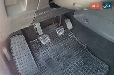 Седан Ford Mondeo 2012 в 