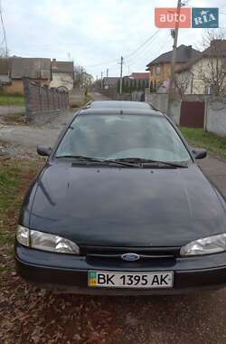 Универсал Ford Mondeo 1995 в Городке