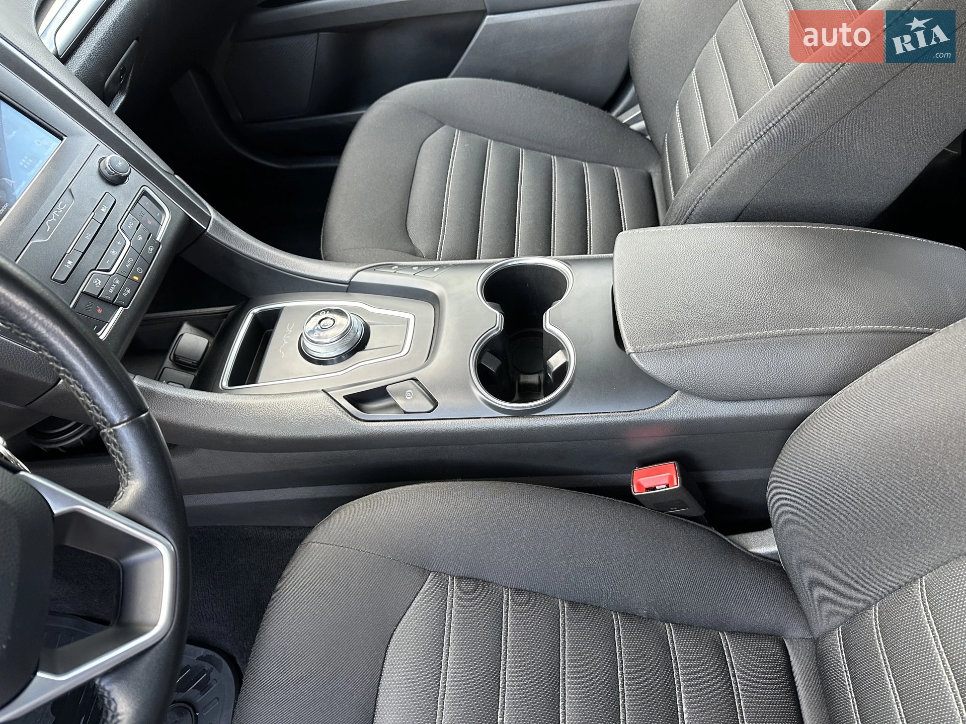 2019 Ford Mondeo - мініатюра 34
