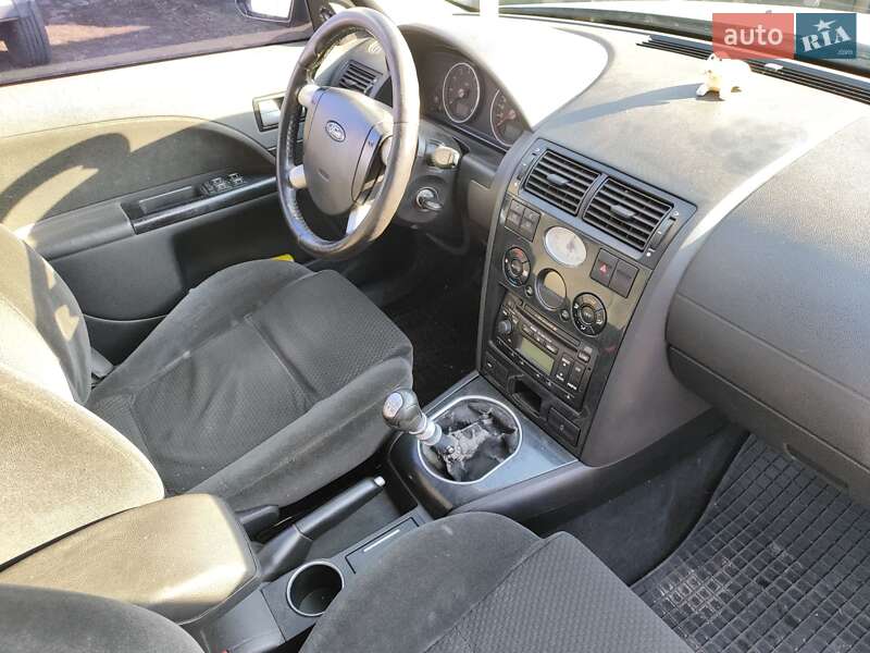 Седан Ford Mondeo 2003 в Черкассах