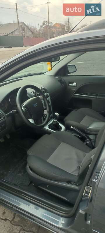 Универсал Ford Mondeo 2002 в Владимире