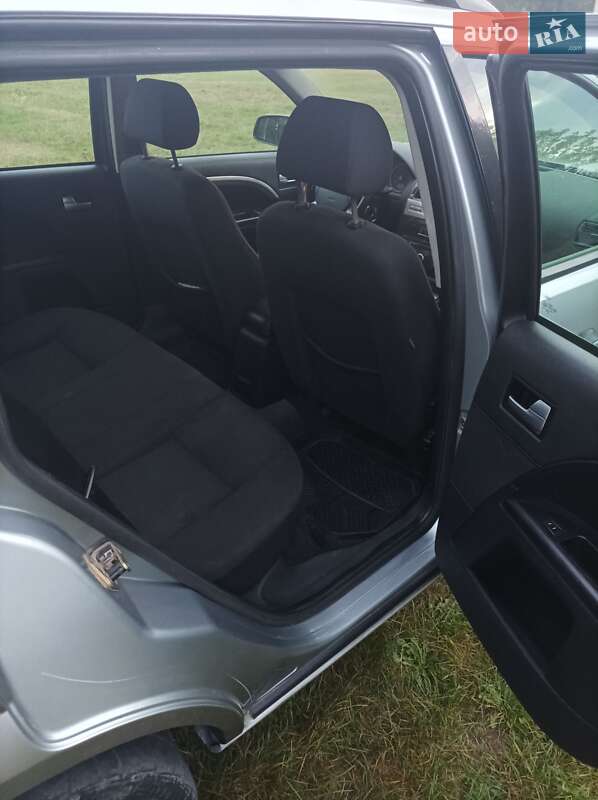 Універсал Ford Mondeo 2004 в Чернівцях