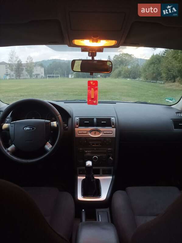 Універсал Ford Mondeo 2004 в Чернівцях